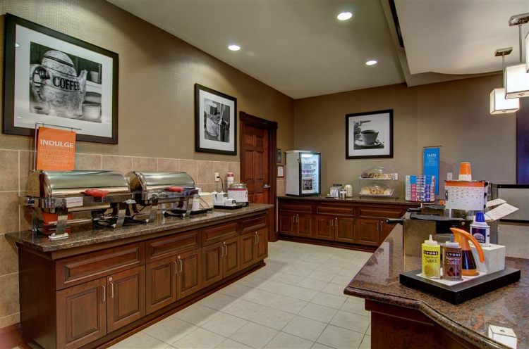Hampton Inn & Suites Washington-Dulles International Airport , DC 20166 near Washington Dulles International Airport View Point 11