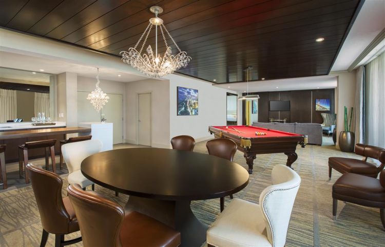 DoubleTree by Hilton Hotel Miami Airport & Convention Center , FL 33126 near Miami International Airport View Point 22