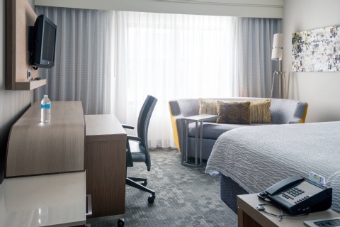 Courtyard by Marriott Cleveland Airport North , OH 44070 near Cleveland Hopkins International Airport View Point 19