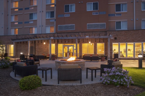 Courtyard by Marriott Milwaukee Airport , WI 53207 near General Mitchell International Airport View Point 3