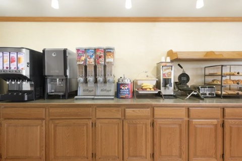 Country Inn & Suites by Radisson, Milwaukee Airport , WI 53221 near General Mitchell International Airport View Point 5