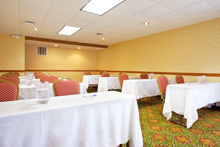Candlewood Suites Grand Rapids Airport, an IHG Hotel , MI 49546 near Gerald R. Ford International Airport View Point 14