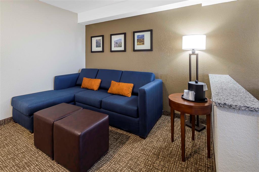 Comfort Suites El Paso Airport , TX 79925 near El Paso International Airport View Point 23