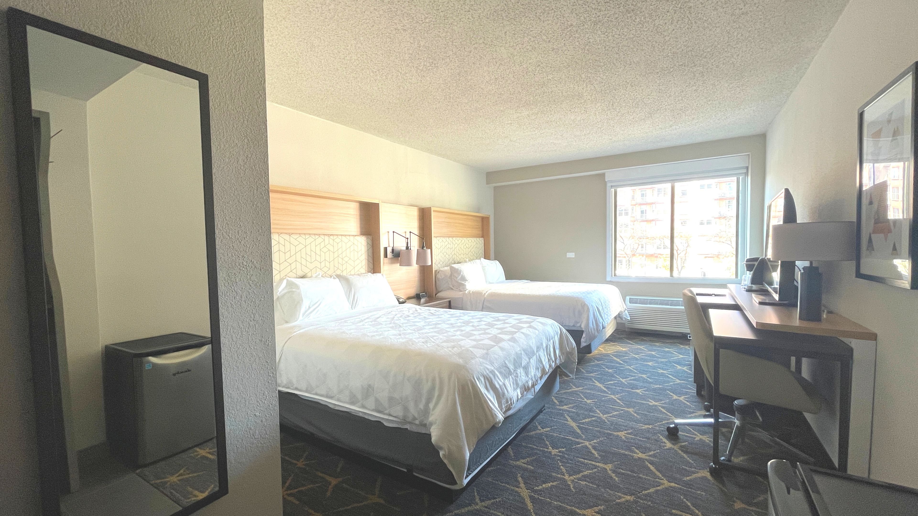 HOLIDAY INN HOTEL AND SUITES , IL 60607 near Ohare International Airport View Point 11