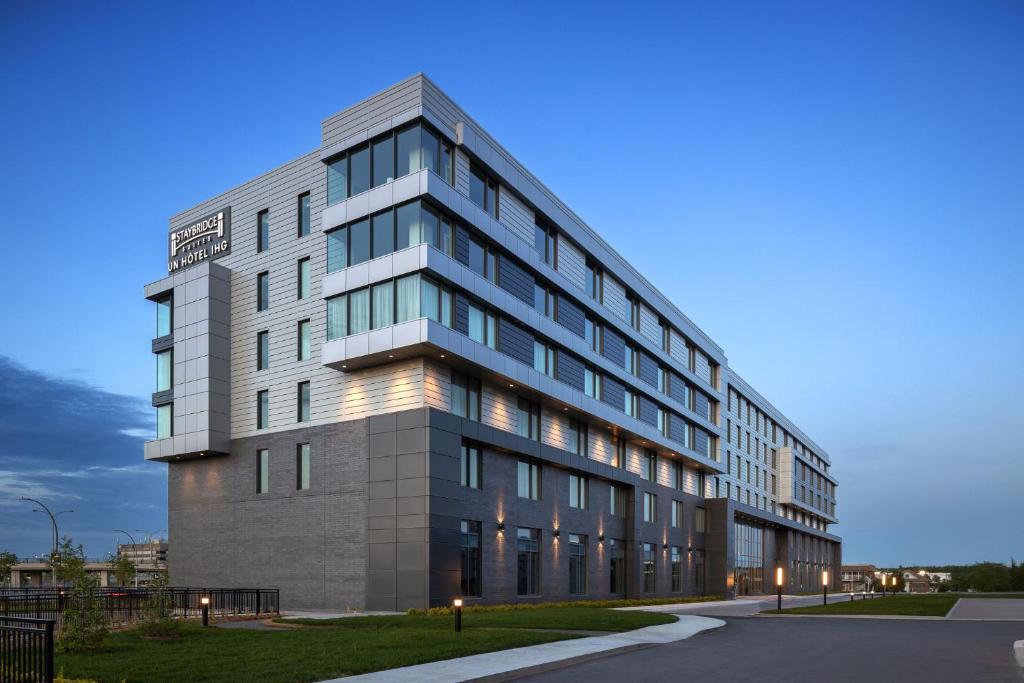 Staybridge Suites Montreal Airport St Laurent By Ihg
