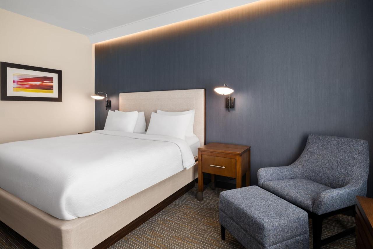 Courtyard by Marriott Seattle SeaTac Airport , WA 98188 near Seattle-tacoma International Airport View Point 8