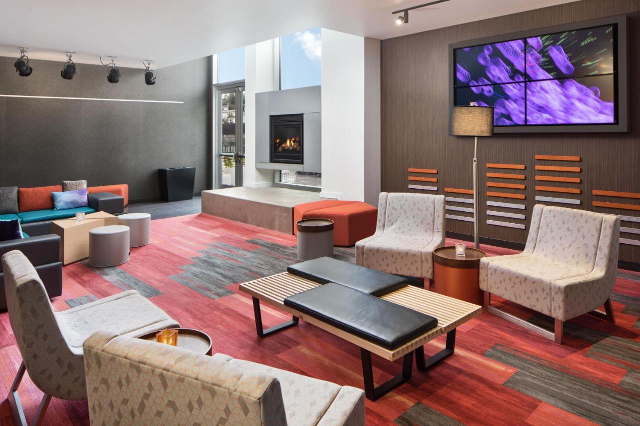Aloft Seattle Sea-Tac Airport , WA 98188 near Seattle-tacoma International Airport View Point 8