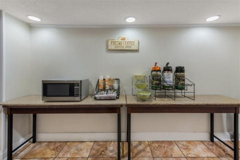 Quality Inn Saint Louis Airport , MO 63134 near Lambert-saint Louis International Airport View Point 6