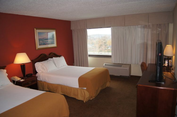 Elimwood Hotel STL Riverport , MO 63043 near Lambert-saint Louis International Airport View Point 3