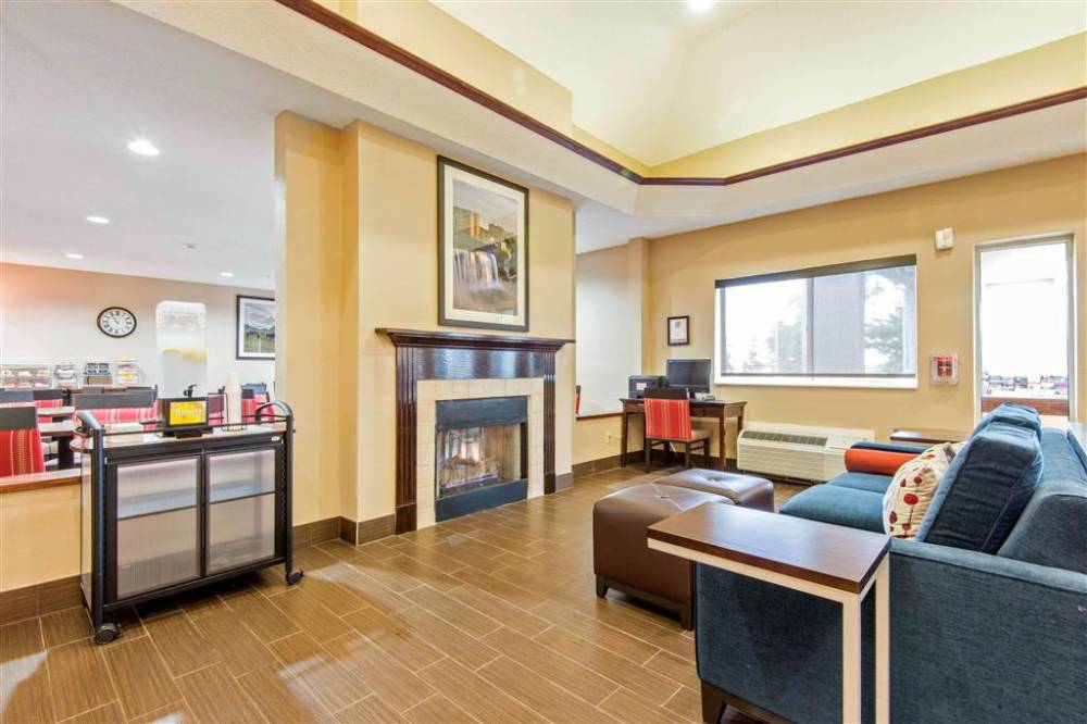Comfort Suites Rochester Henrietta Unive 2