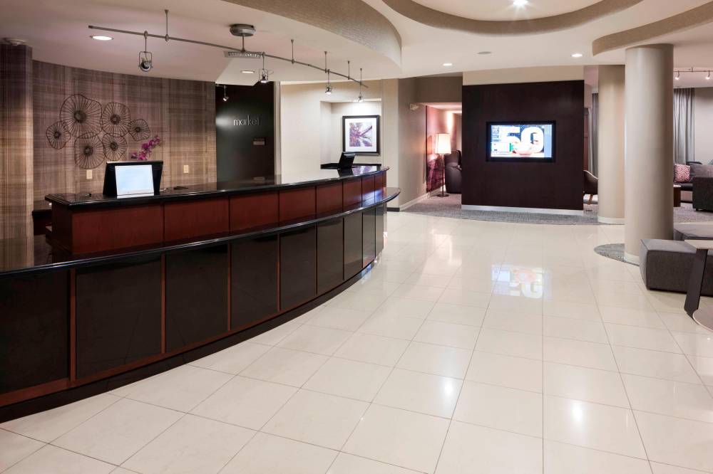 Courtyard By Marriott Miami At Dolphin Mall 9