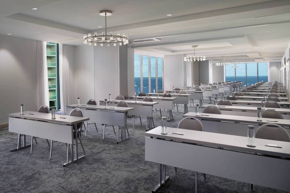 Courtyard By Marriott Miami Coconut Grove 6