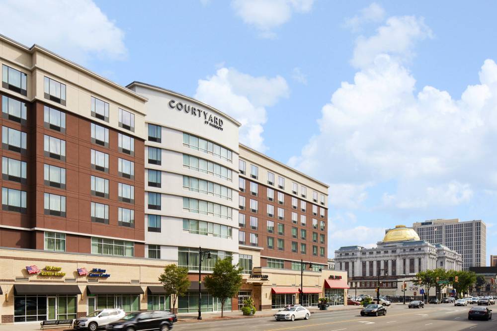 Courtyard By Marriott Newark Downtown