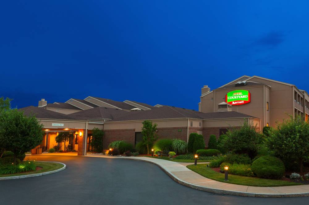 Courtyard By Marriott Rochester Brighton
