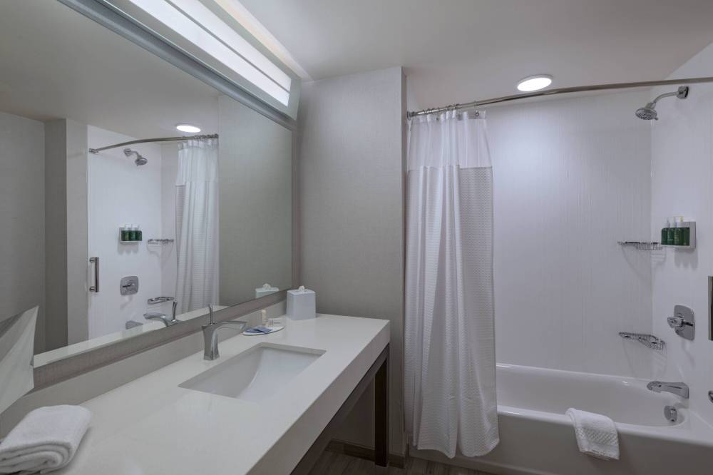 Courtyard By Marriott St Louis Brentwood