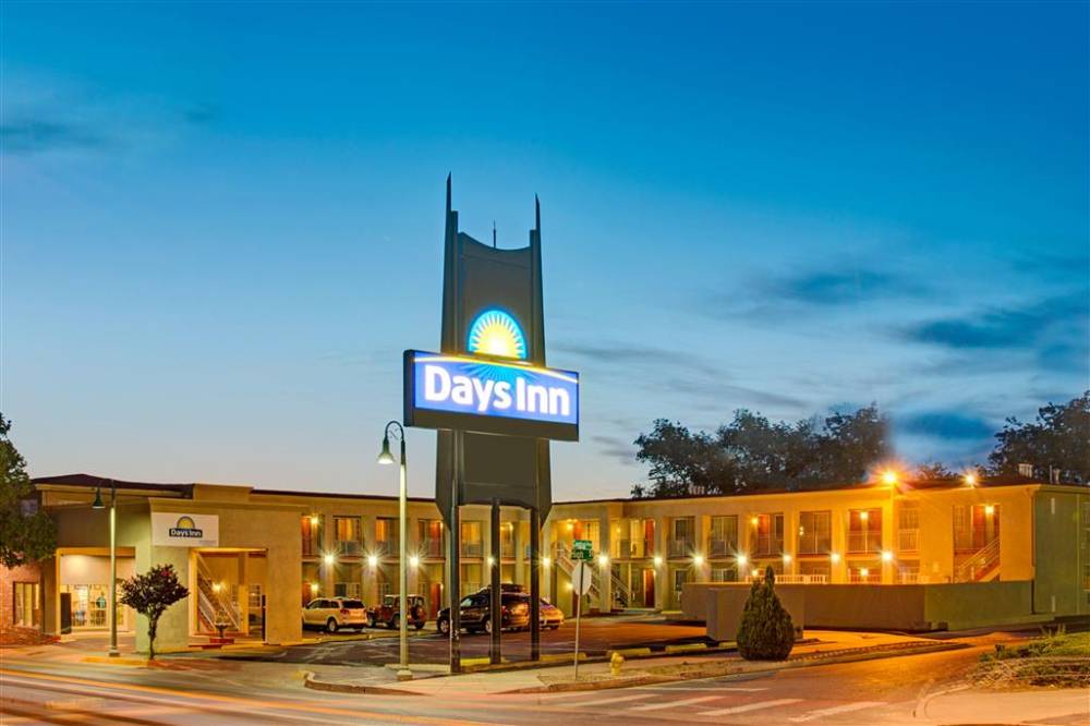 Days Inn By Wyndham Albuquerque Downtown