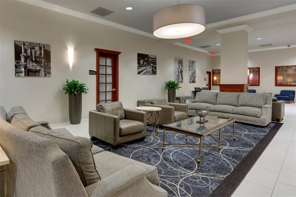 Doubletree By Hilton St. Louis Forest P 3