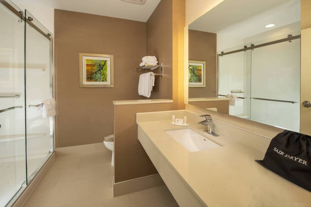 Fairfield Inn And Suites By Marriott At Dulles Airport