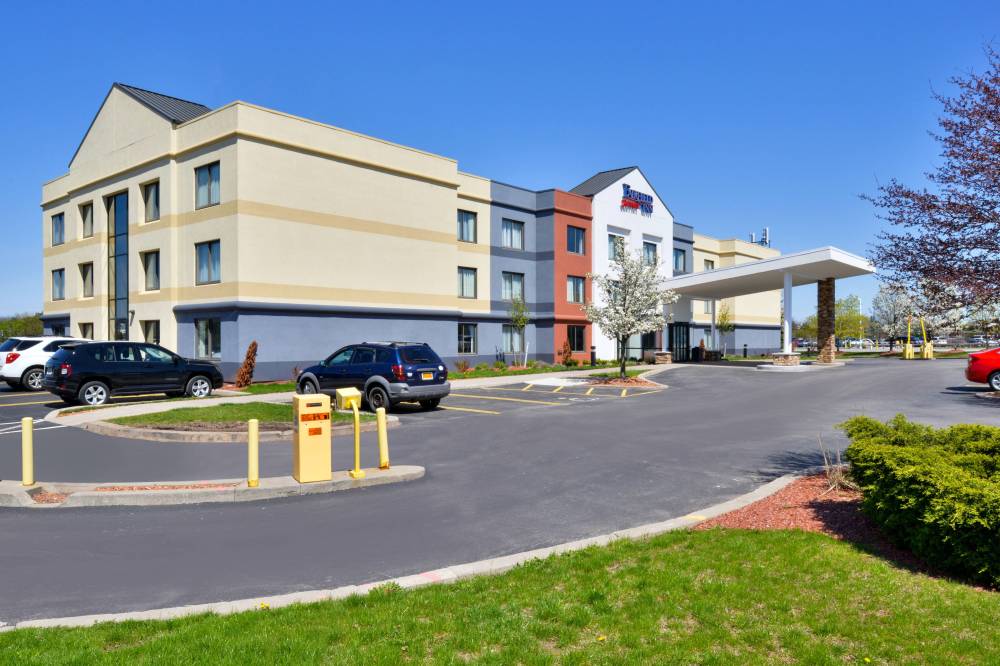Fairfield Inn By Marriott Rochester Airport