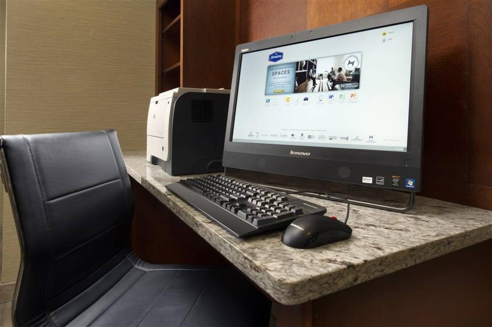 Hampton Inn Rochester-greece 3