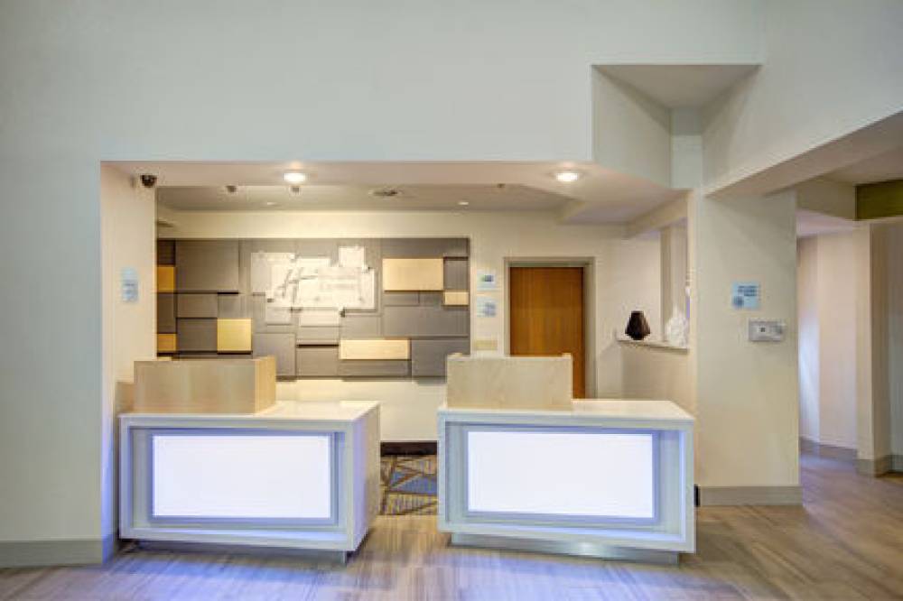 Holiday Inn Exp Obetz 4