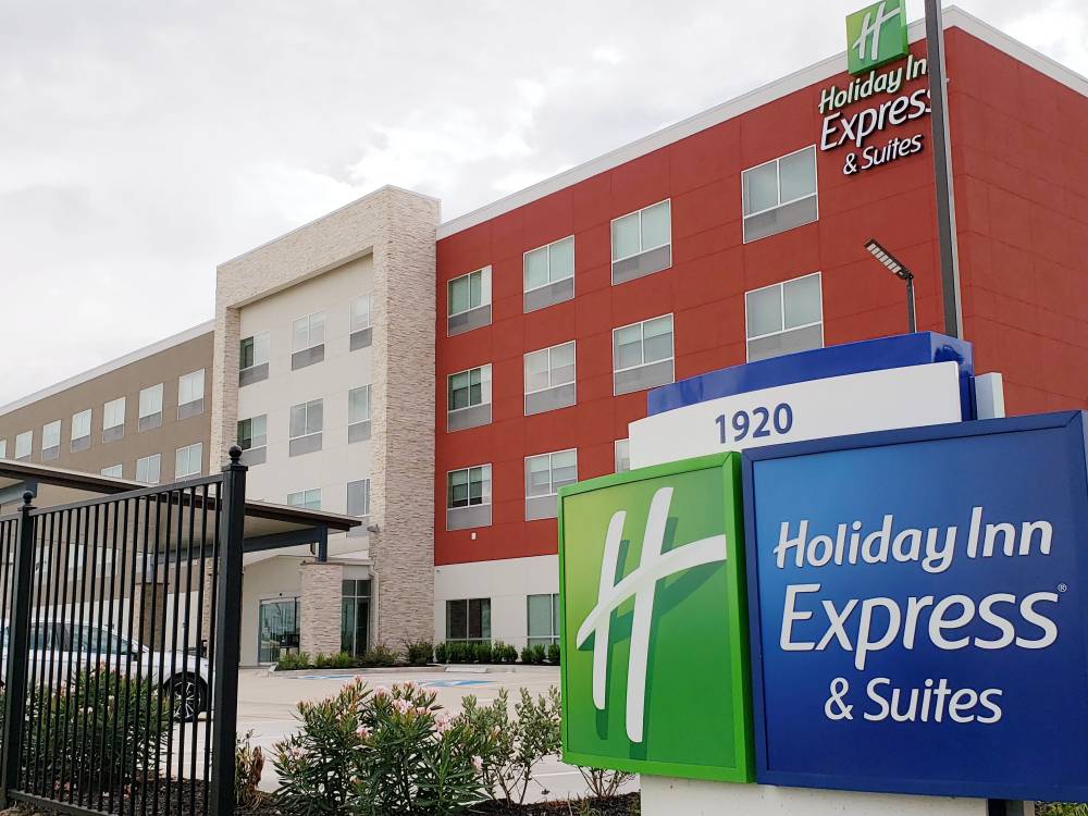 Holiday Inn Exp Stes Iah Beltway