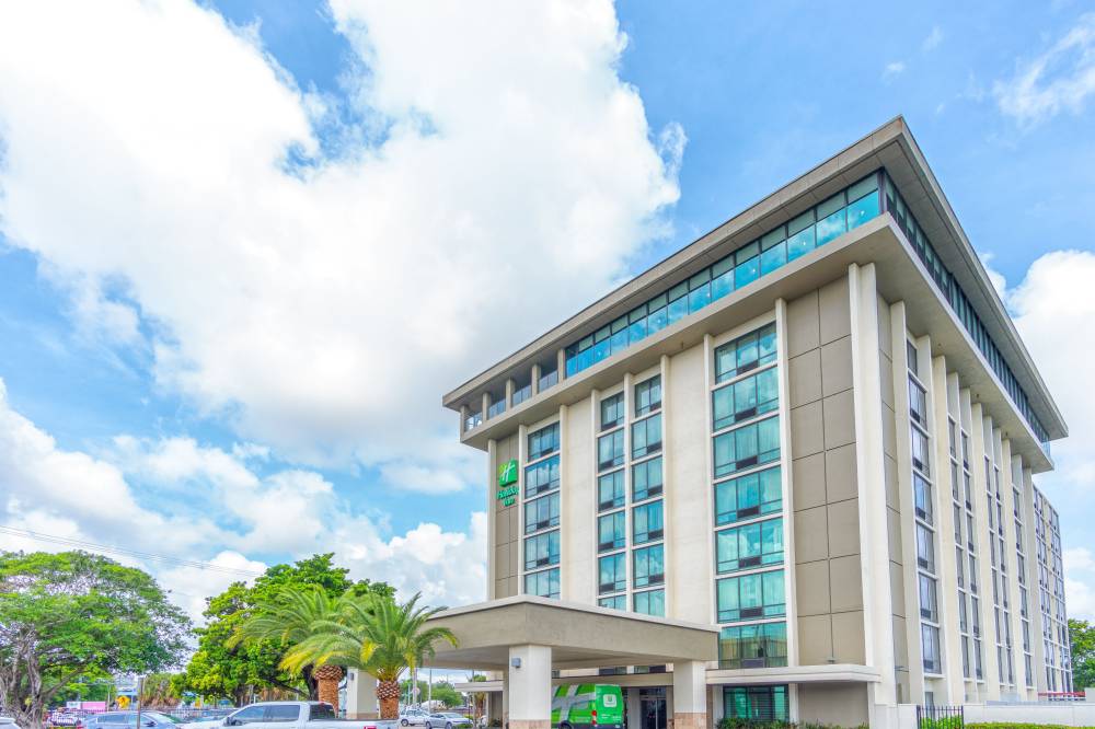 Holiday Inn - Intl Airport N