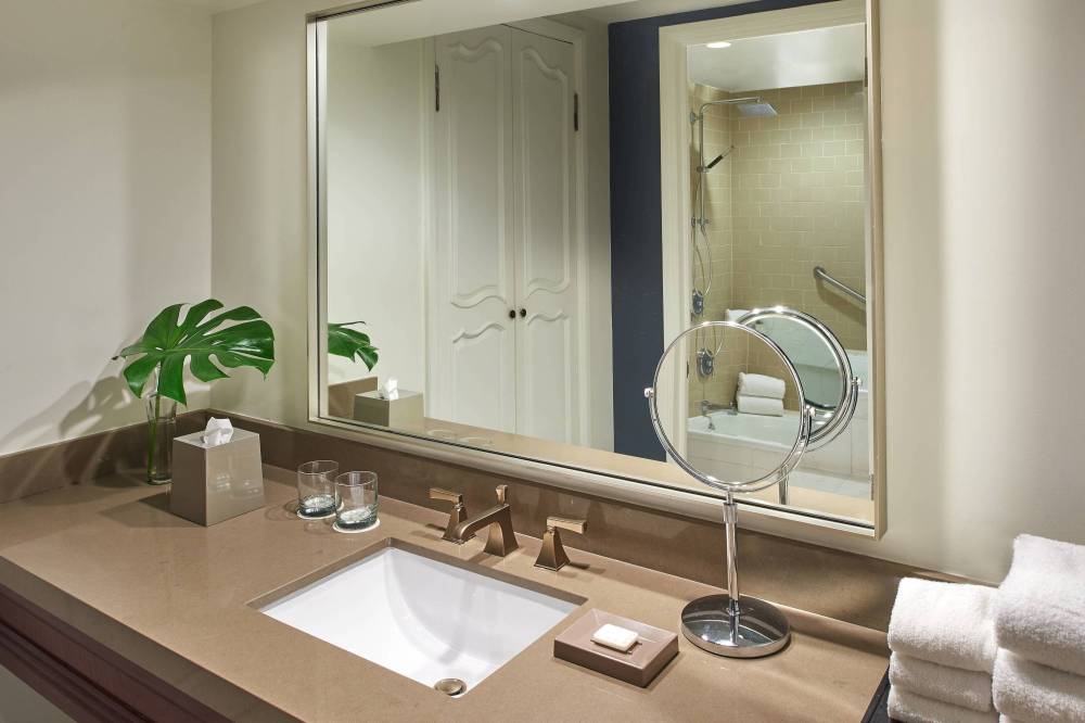 Hotel Colonnade Coral Gables Autograph Collection