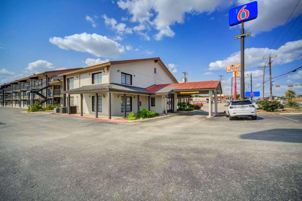 Motel 6 San Antonio Tx  I35 North Corridor