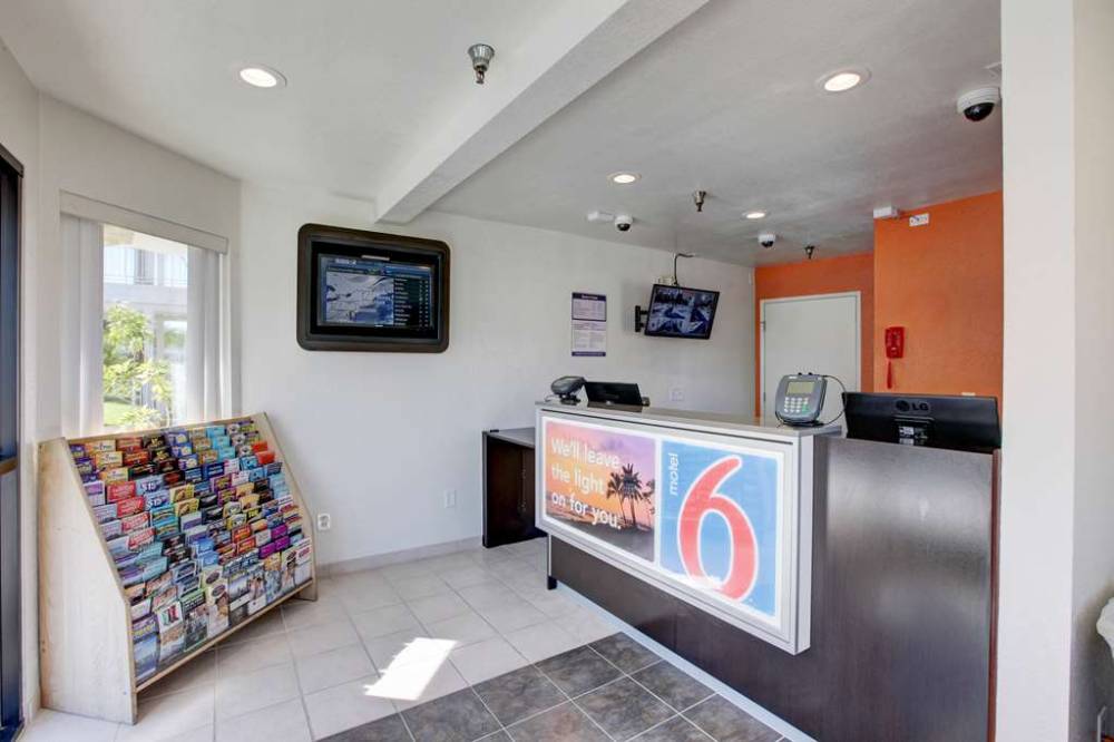 Motel 6 Westminster North 2