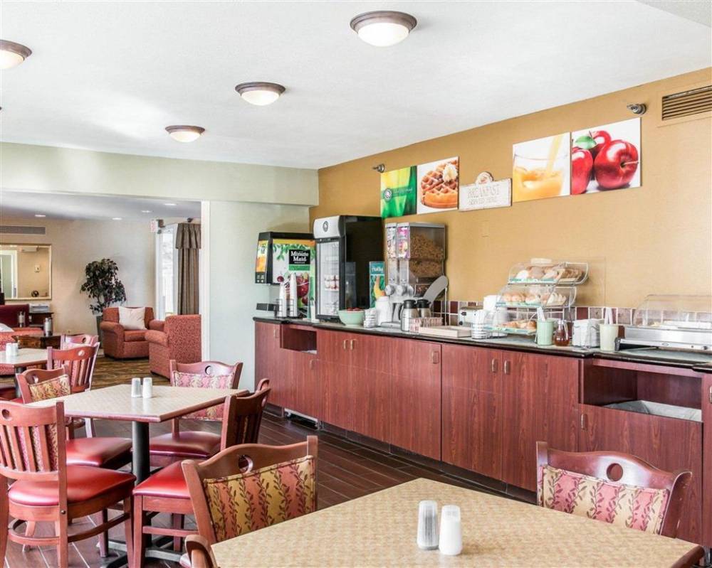 Quality Inn 10