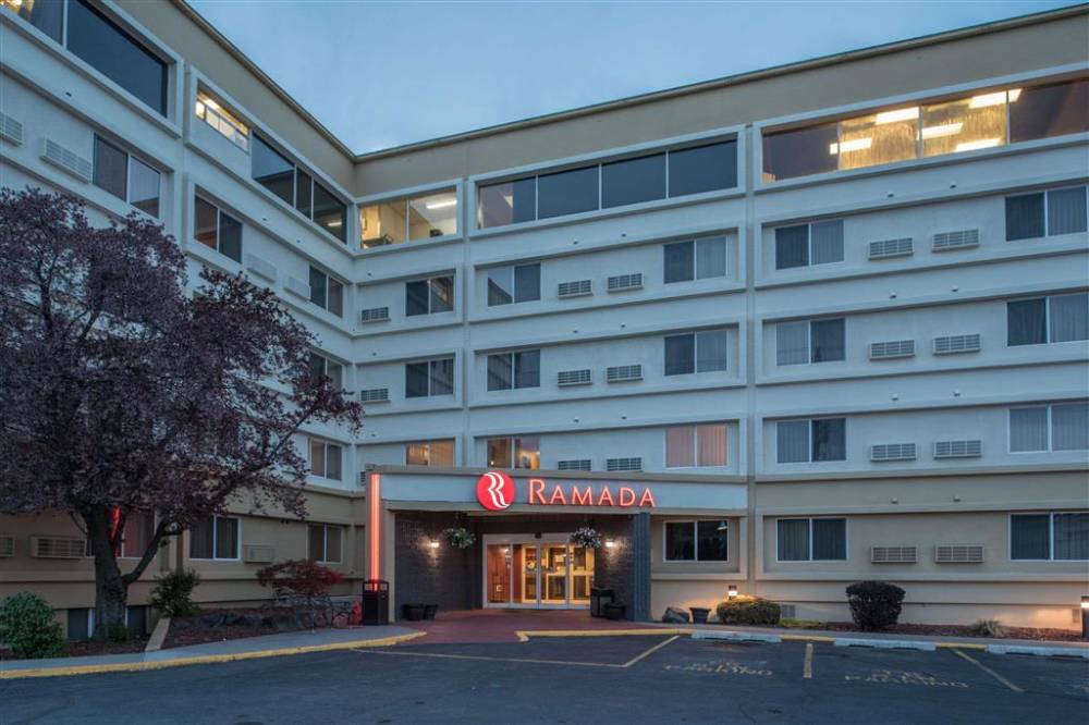 Ramada By Wyndham Downtown Spokane